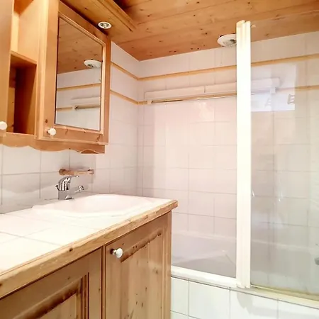 Apartment Alpages De Reberty - Spacieux Et Confortable - Proche Des Pistes - Balcon - Piscine - Parking Couvert Mae-0724
